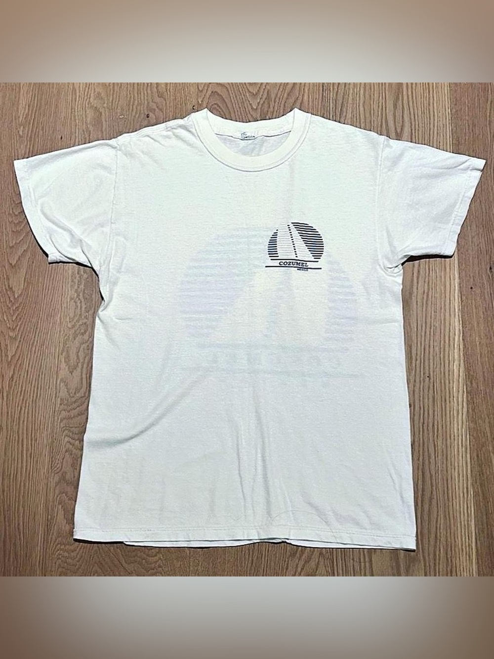 Men's White Short Sleeve Graphic Tee -